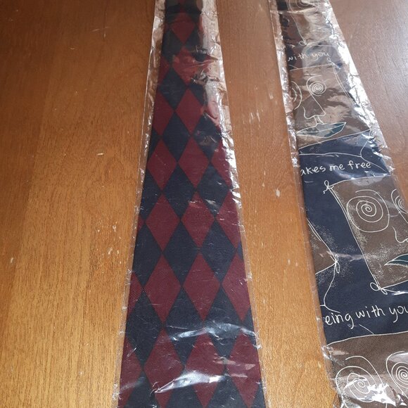 Brand New Set of John Lennon Artwork Ties - Picture 7 of 9